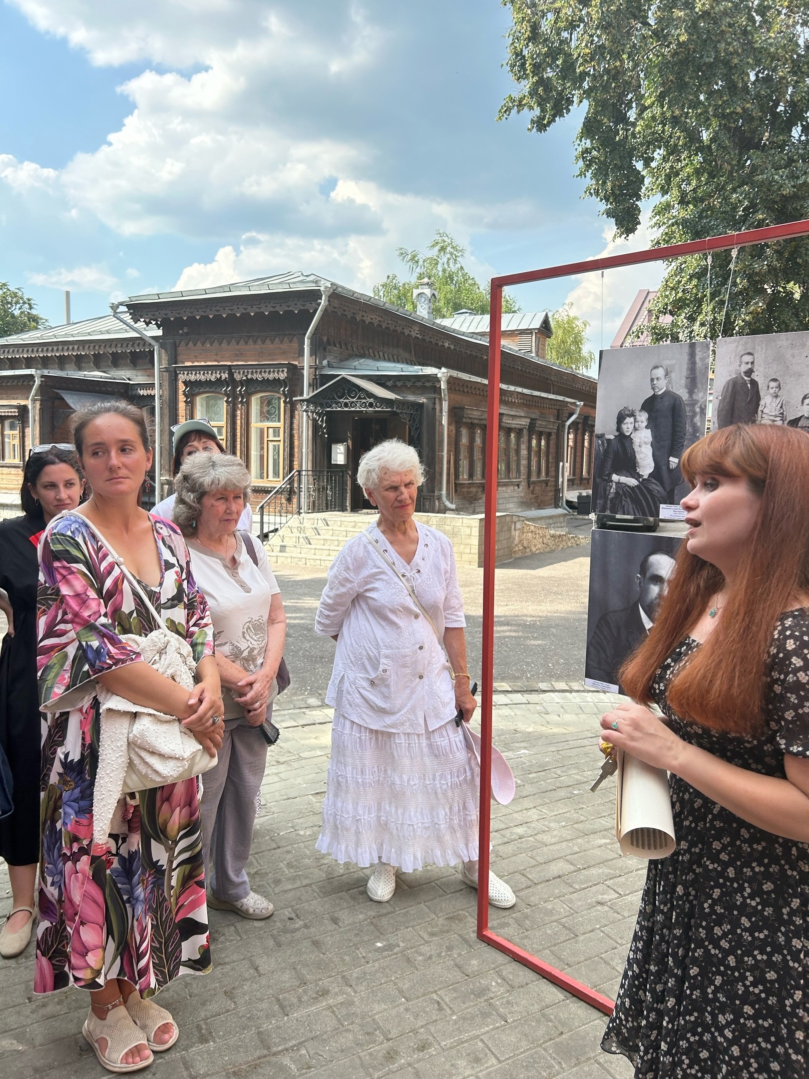 В «Доме Мейерхольда» открылась фотовыставка, посвященная Зинаиде Райх — Дом  Мейерхольда